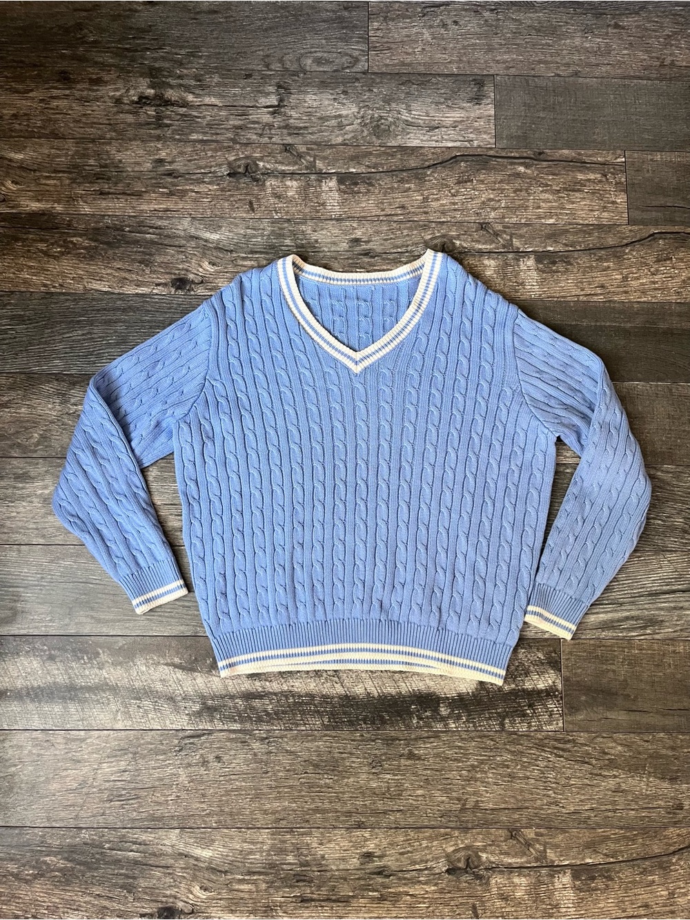 J. Galt (Brandy Melville) Morgan V neck pullover OS